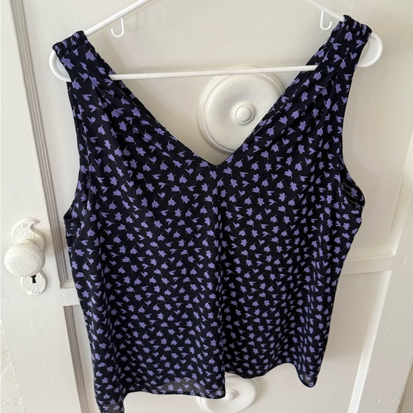 Womens Black & Lavender Mesh V-Neck Top - Picture 4 of 4